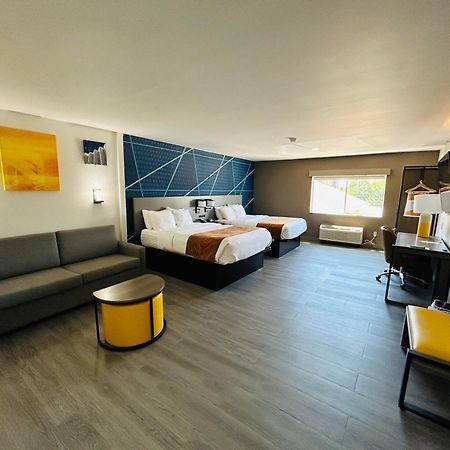 Comfort Suites Terre Haute University Area Buitenkant foto