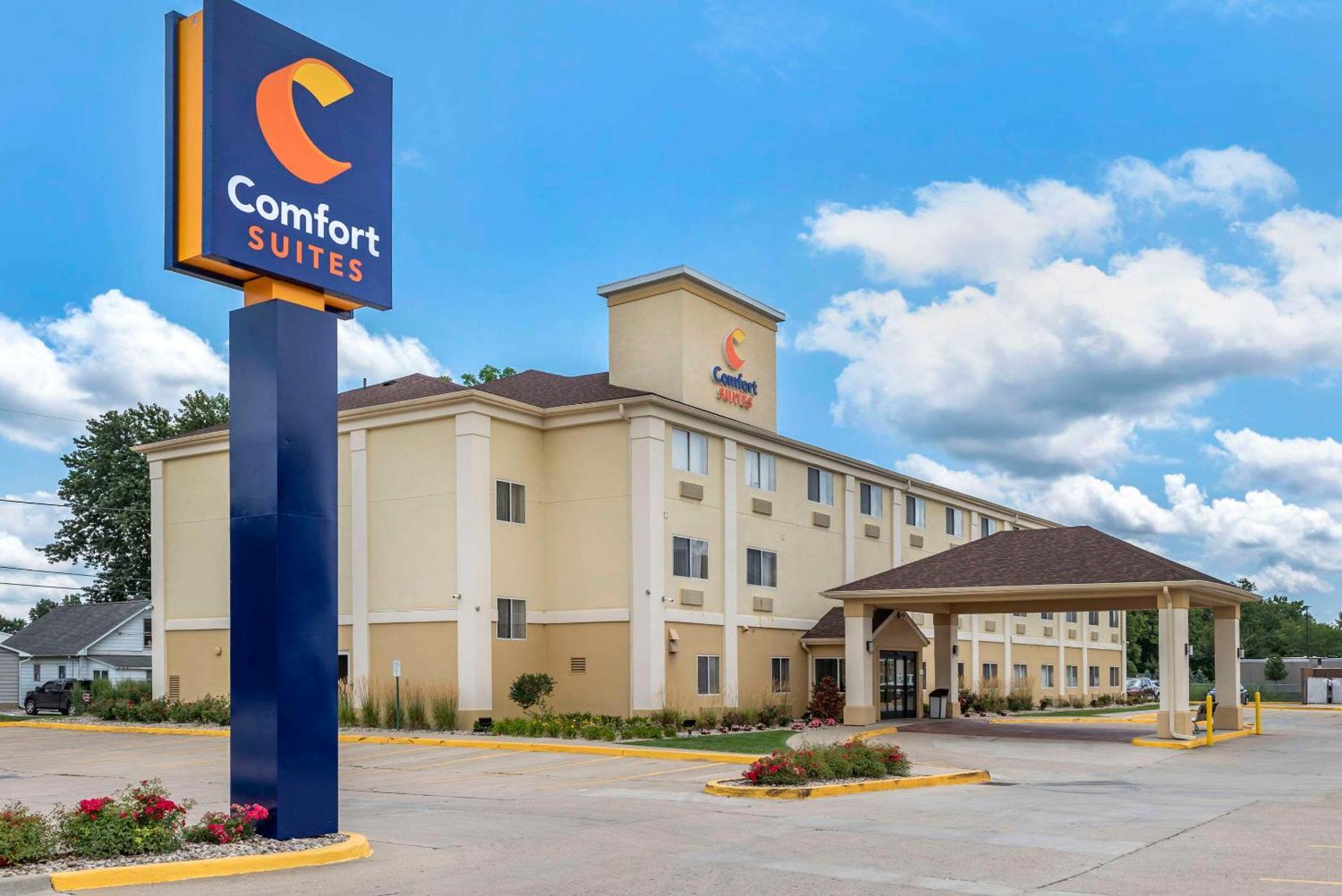 Comfort Suites Terre Haute University Area Buitenkant foto