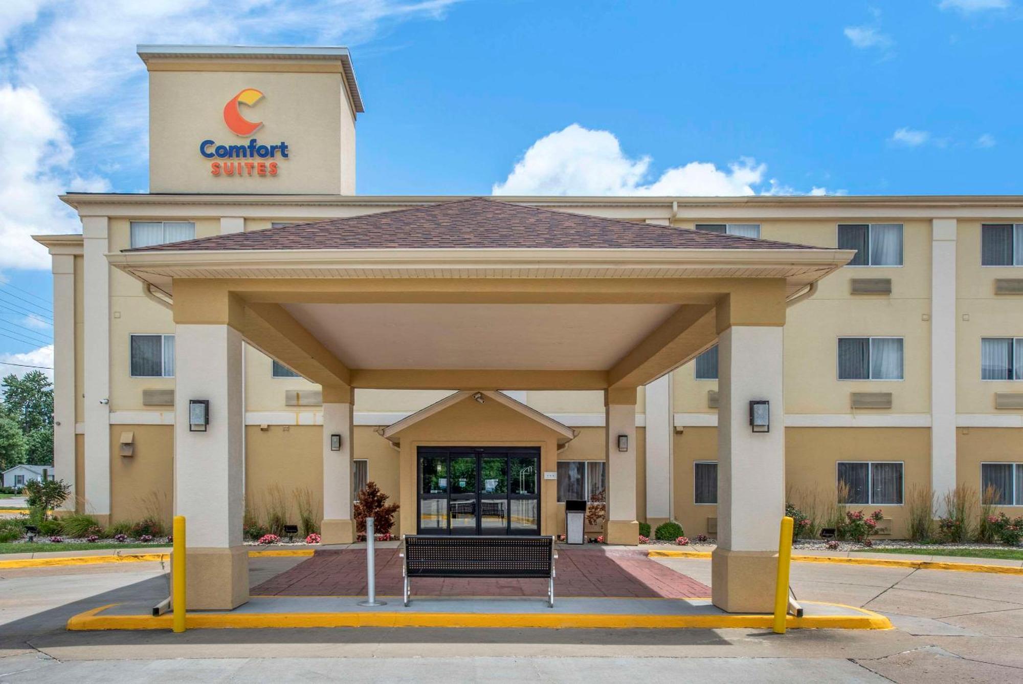 Comfort Suites Terre Haute University Area Buitenkant foto