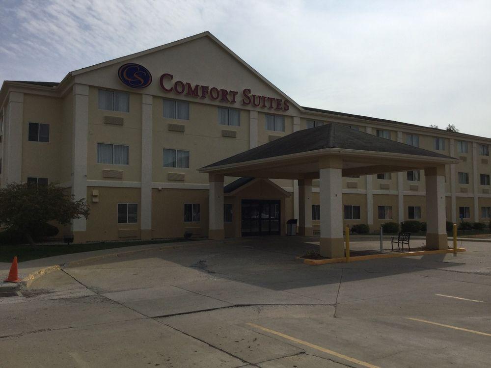 Comfort Suites Terre Haute University Area Buitenkant foto